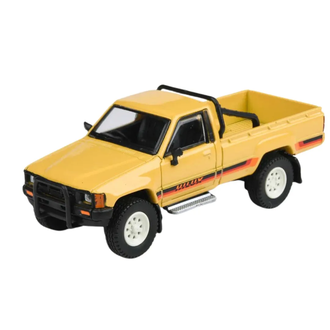 1984 Yellow Toyota Hilux Single Cab 1:64 Scale Die-Cast Car Para64