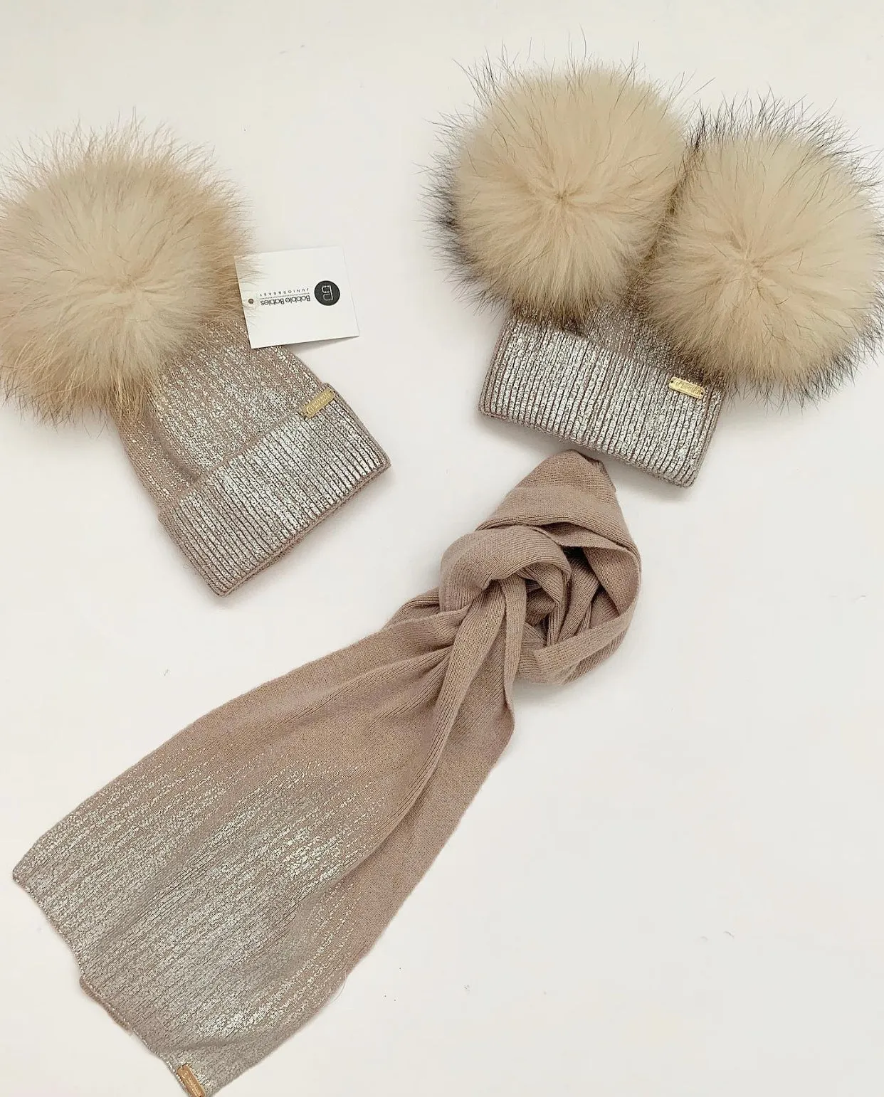 Angora 'Florence'  pompom hat and scarf / Cappuccino