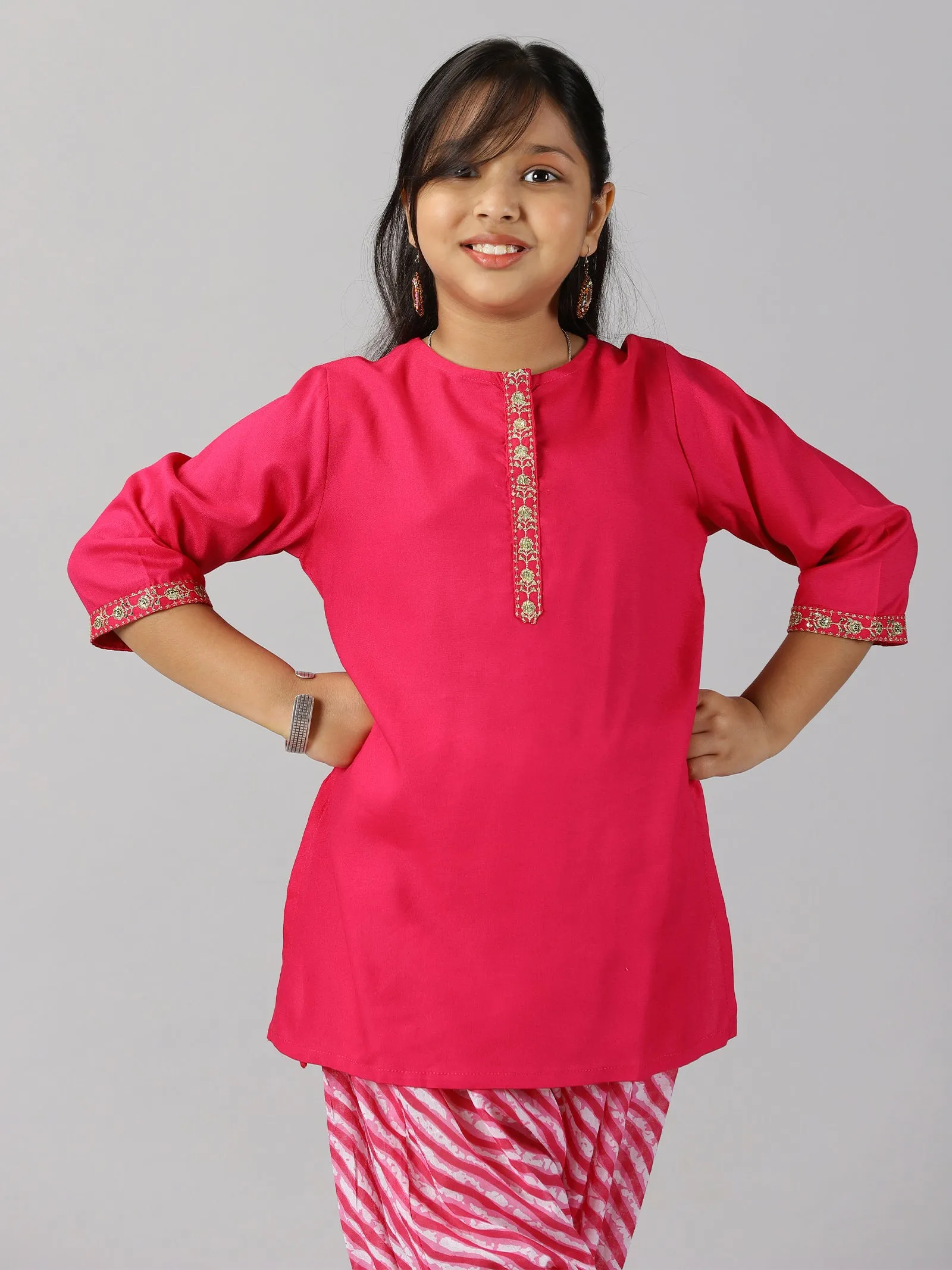 Girls 3/4Th Sleeve Short Kurta & Jodhpuri Pant Set