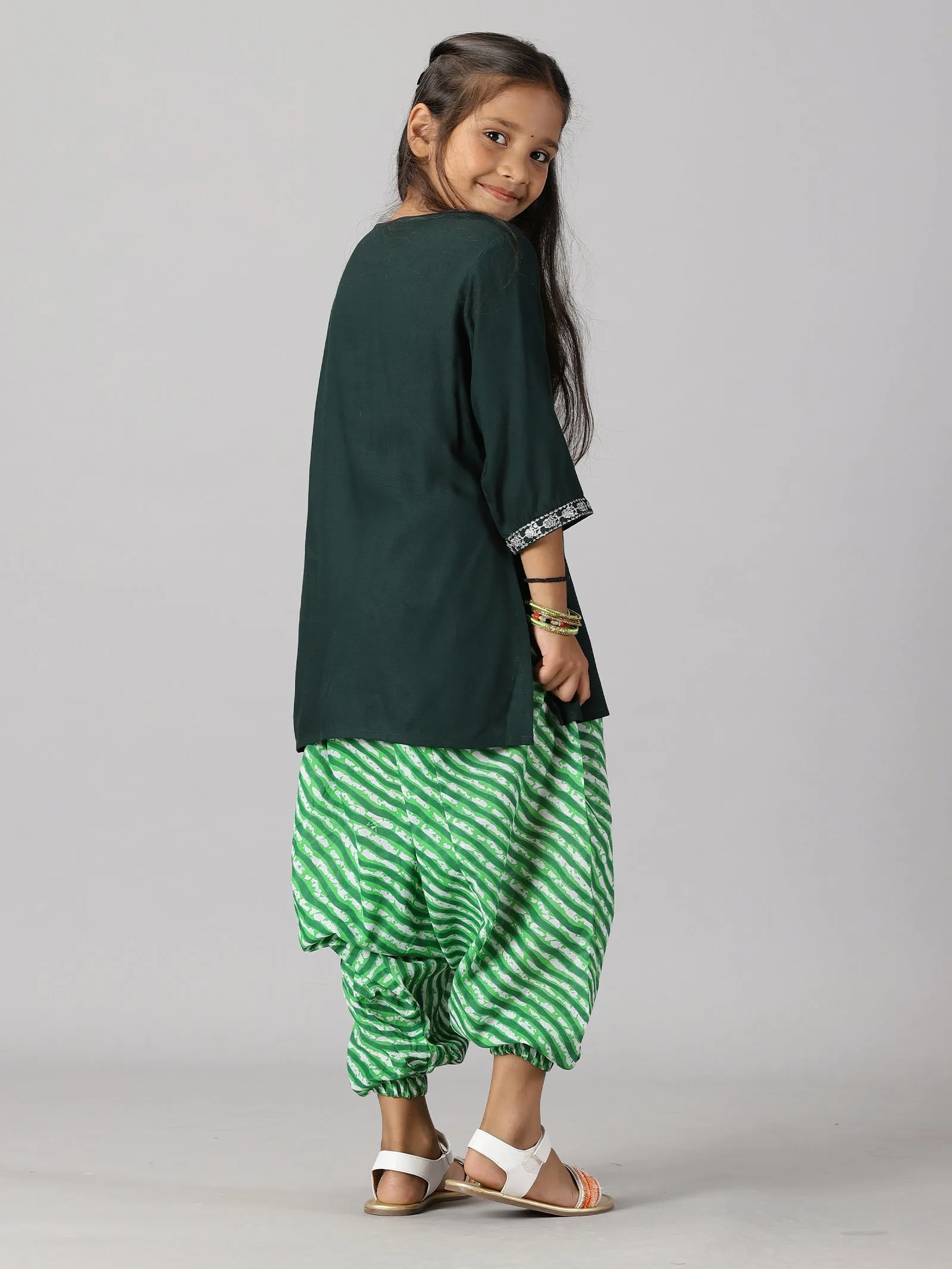 Girls 3/4Th Sleeve Short Kurta & Jodhpuri Pant Set