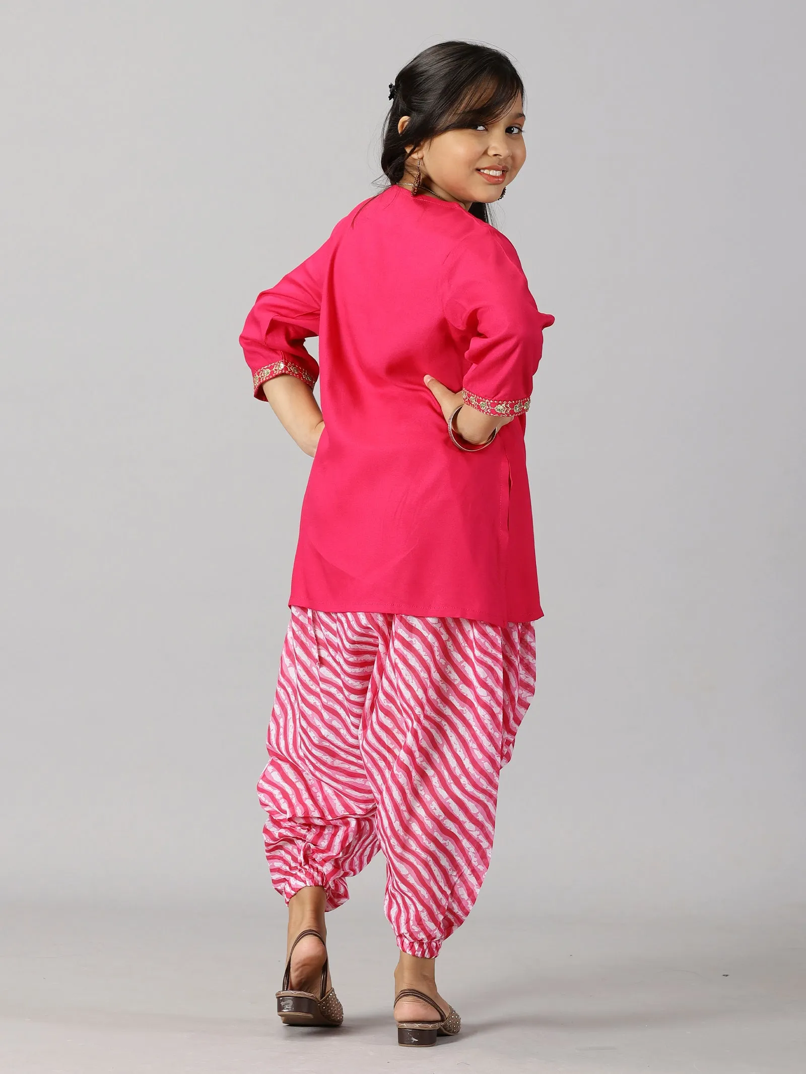 Girls 3/4Th Sleeve Short Kurta & Jodhpuri Pant Set