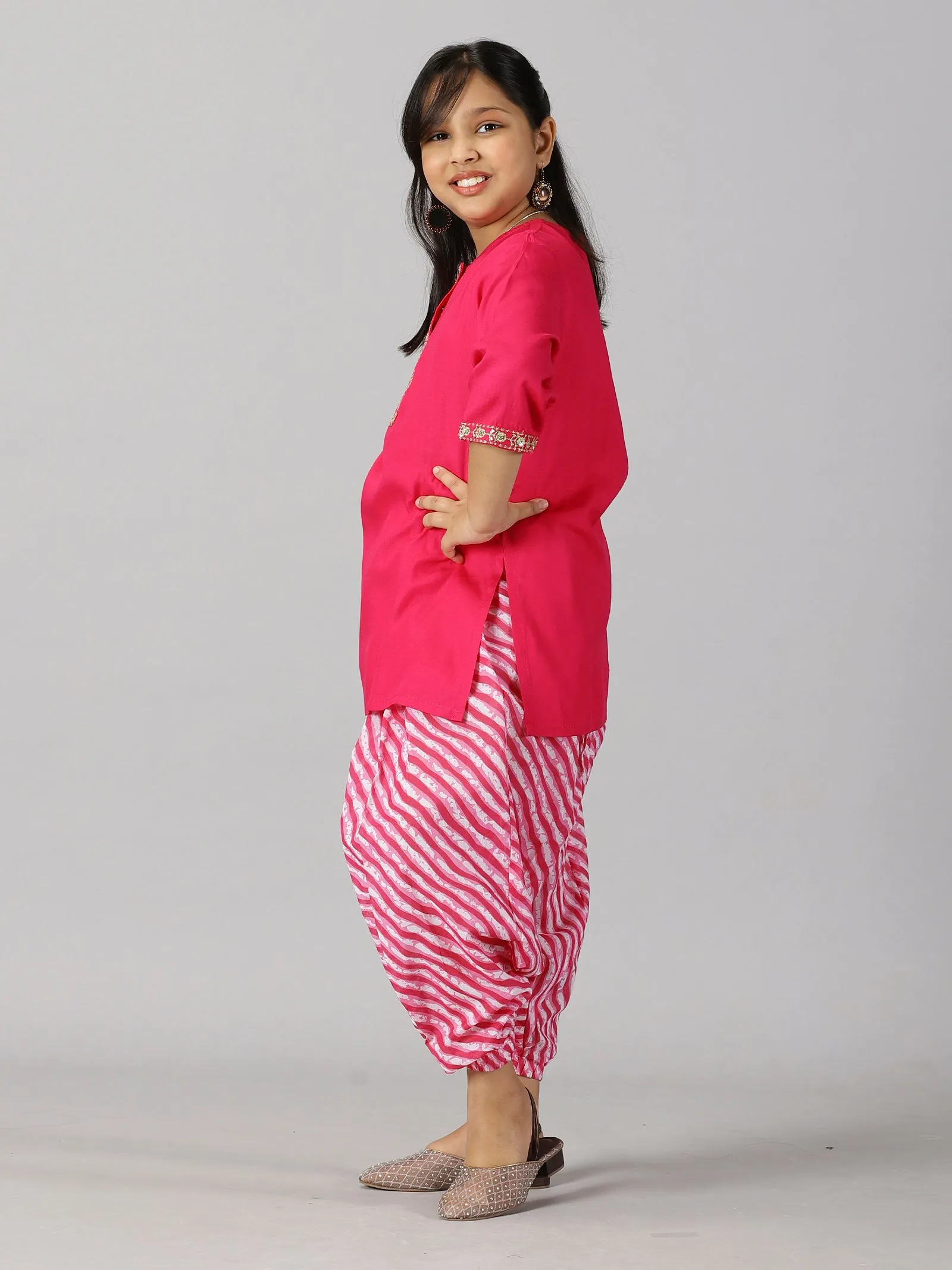 Girls 3/4Th Sleeve Short Kurta & Jodhpuri Pant Set