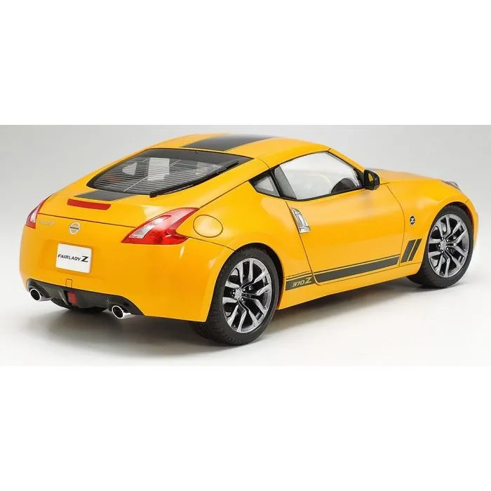Nissan 370Z Heritage Edition (1/24)